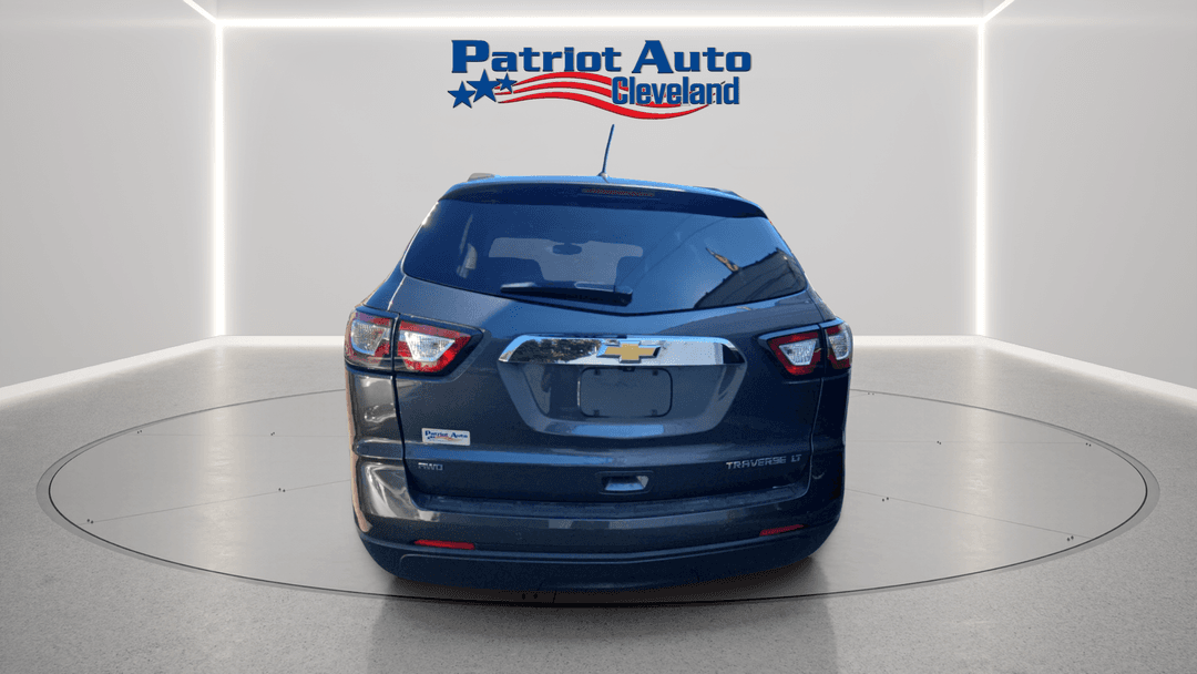 2013 Chevrolet Traverse LT - Image 4
