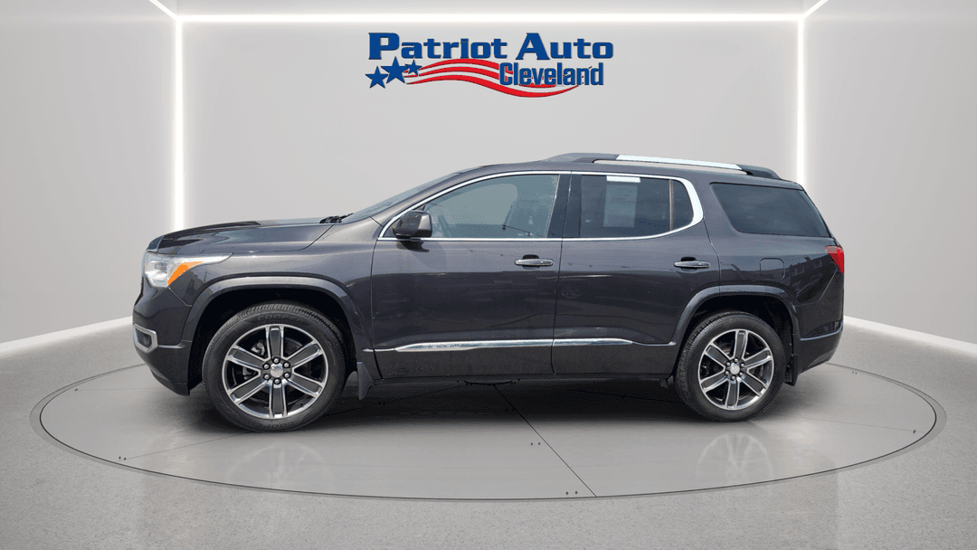 2018 GMC Acadia Denali - Image 2