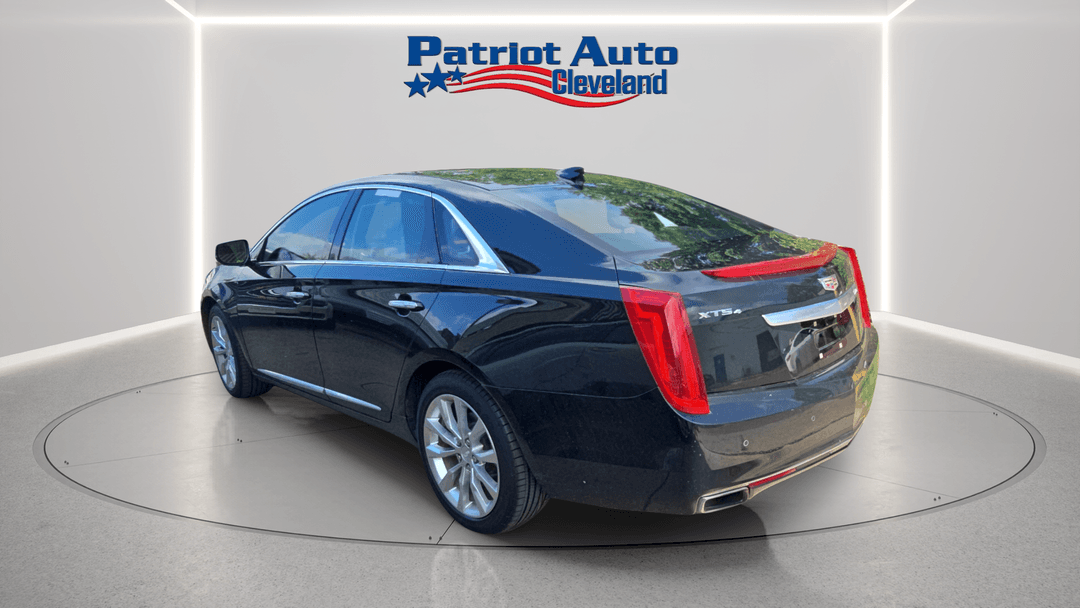 2016 Cadillac XTS Luxury - Image 3