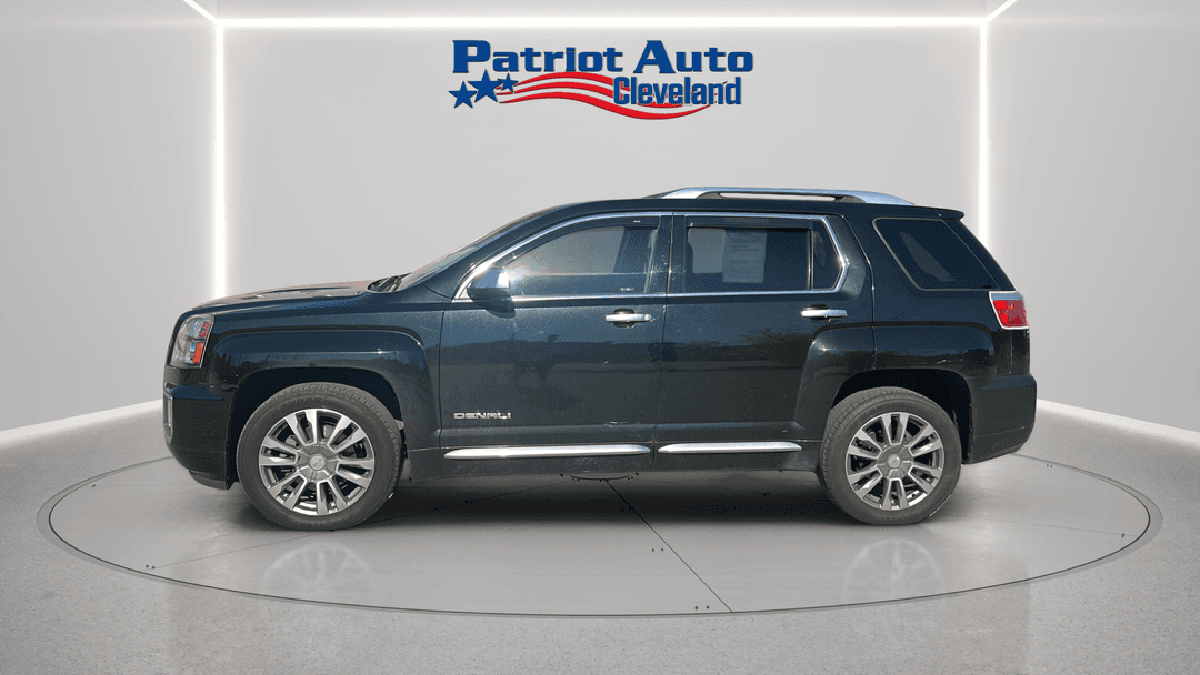 2017 GMC Terrain Denali - Image 2