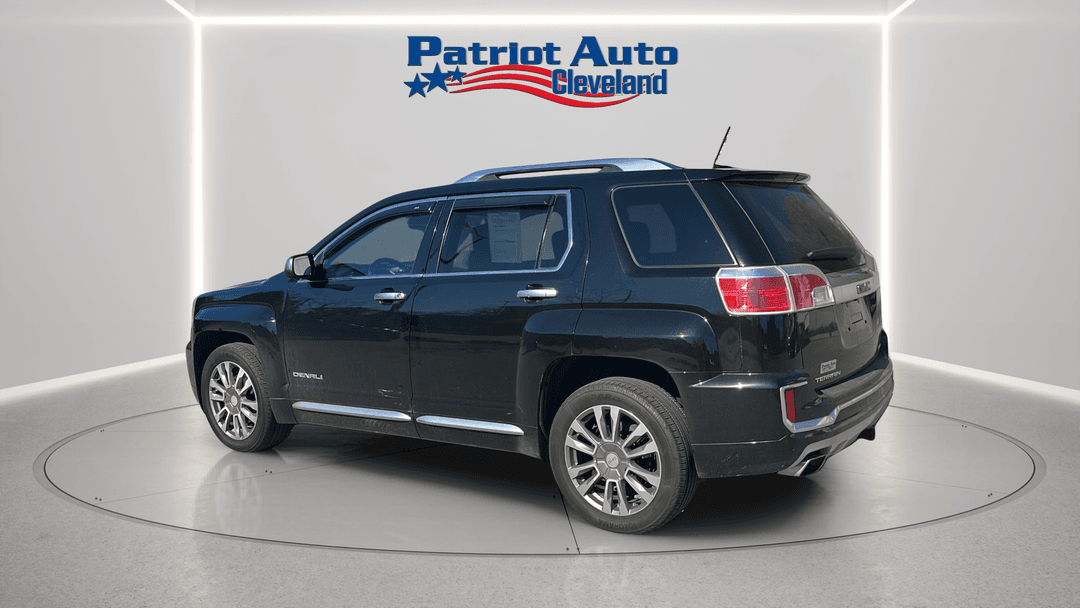 2017 GMC Terrain Denali - Image 3